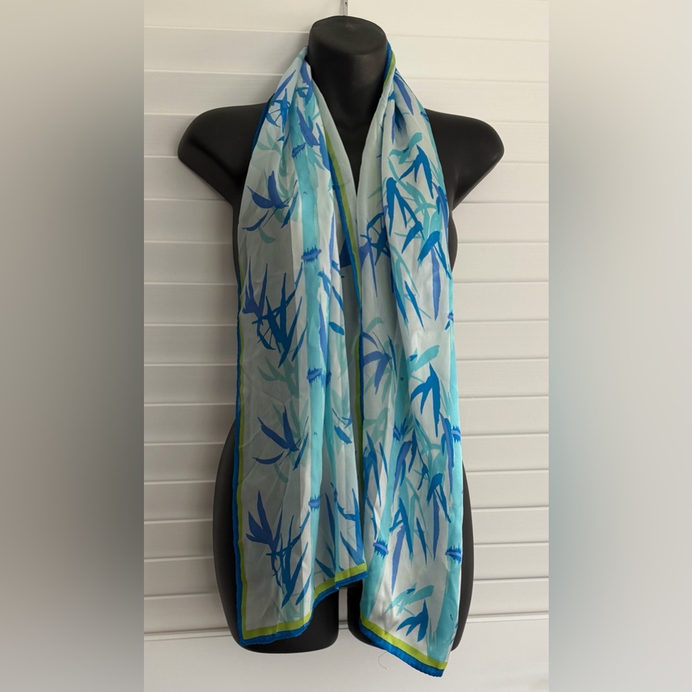 Vintage 100% Silk Asian Inspired scarf